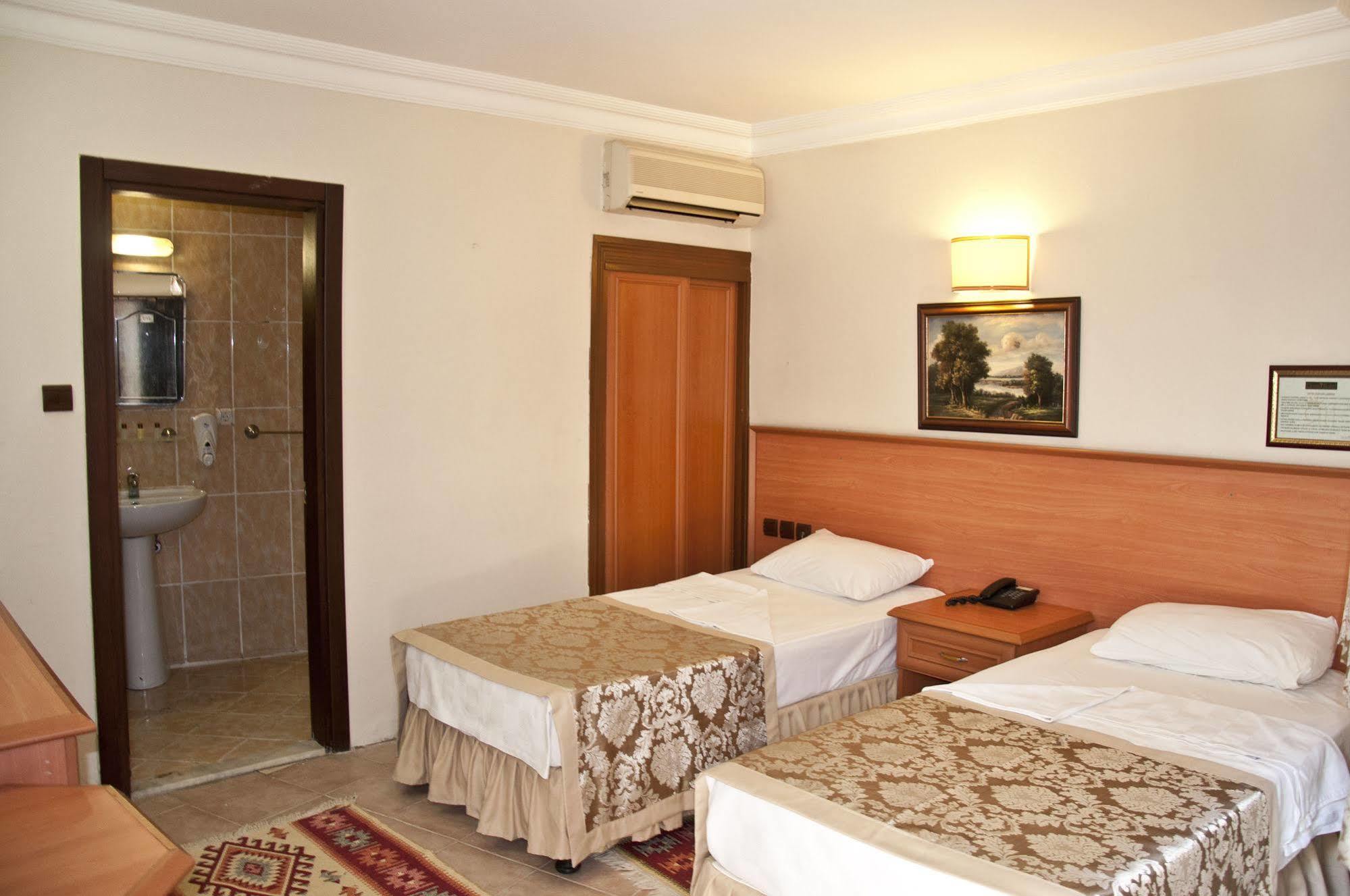 Ronax Hotel Buyukcekmece Luaran gambar
